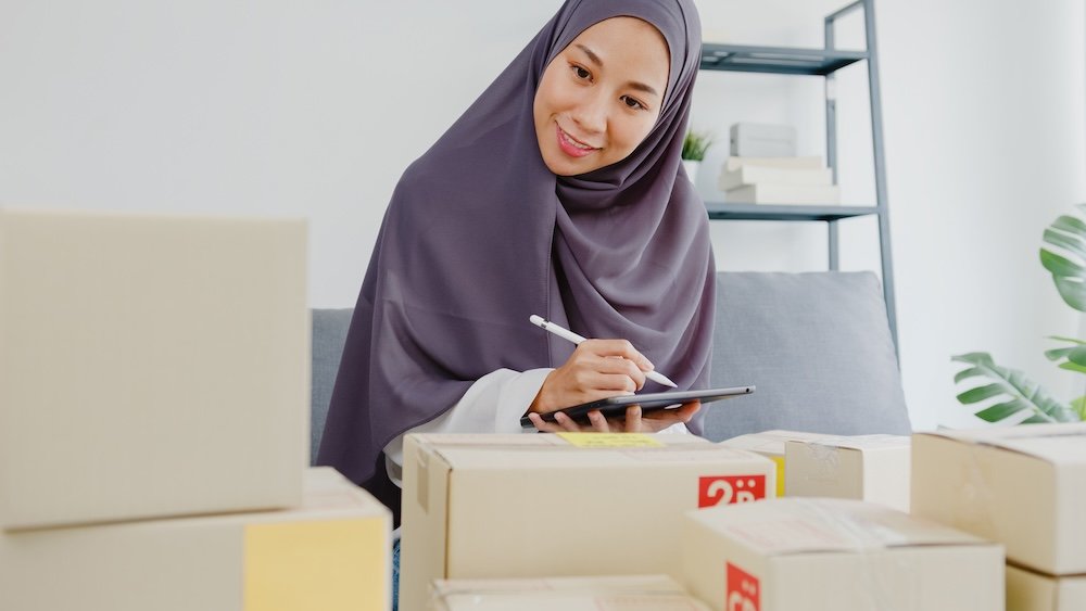young asia muslim